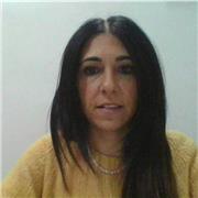 Insegnante di Inglese presso Scuola Secondaria di II Grado offre lezioni online o a domicilio. Flessibilità oraria e programma personalizzato in base alle esigenze dello studente.